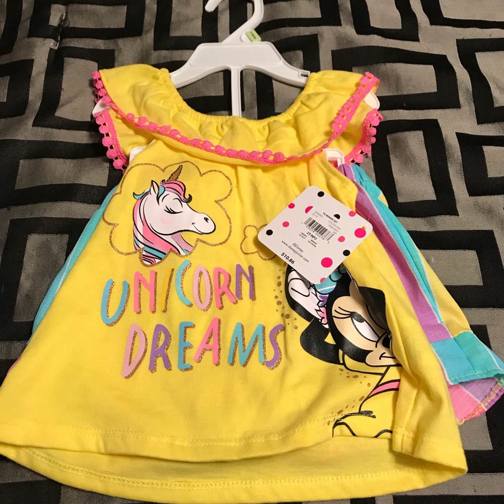 Girls 2T disney outfit